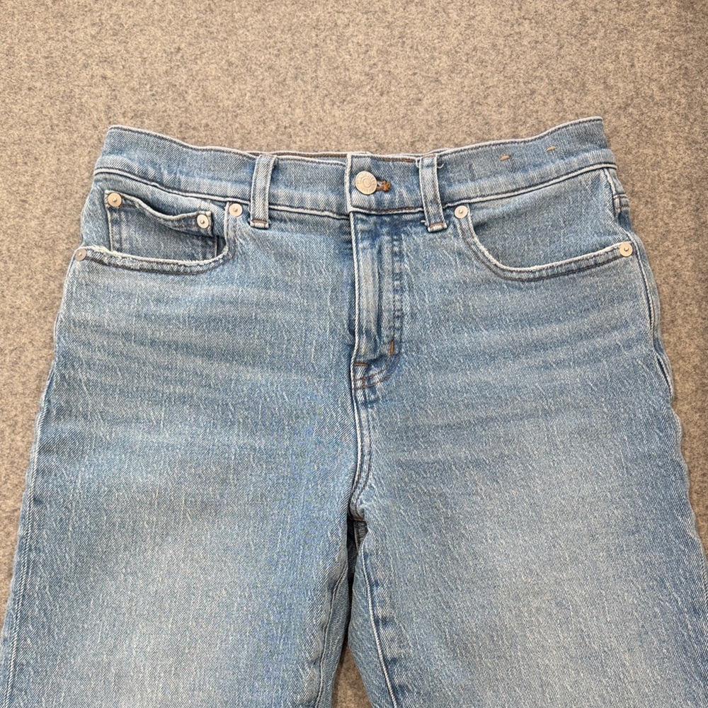 Madewell the petite ‘90s straight jean in rondell wash